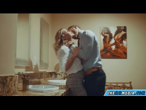 ❤️ Nalika pirang busty seduces anjeun dina restroom umum ❤ porno di urang% su.pornovore.ru% ❤